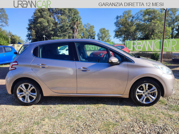 PEUGEOT 208 1.4 HDi 68 CV Allure - GARANZIA